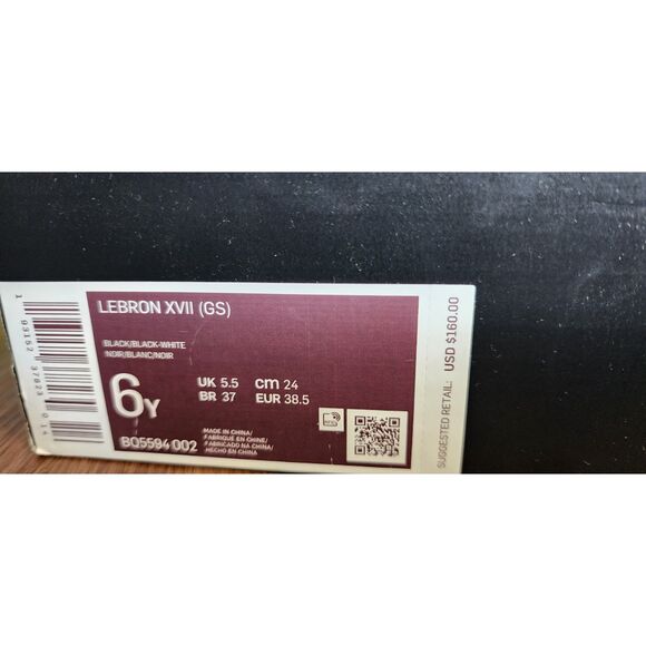 NWTWB - LEBRON XVII GS BIG BOYS 6Y - BLACK - Picture 4 of 4